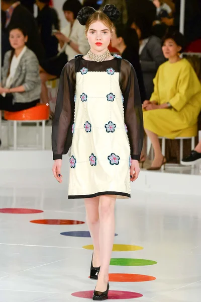 Look 46